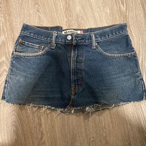 Levi 550 mini jean skirt